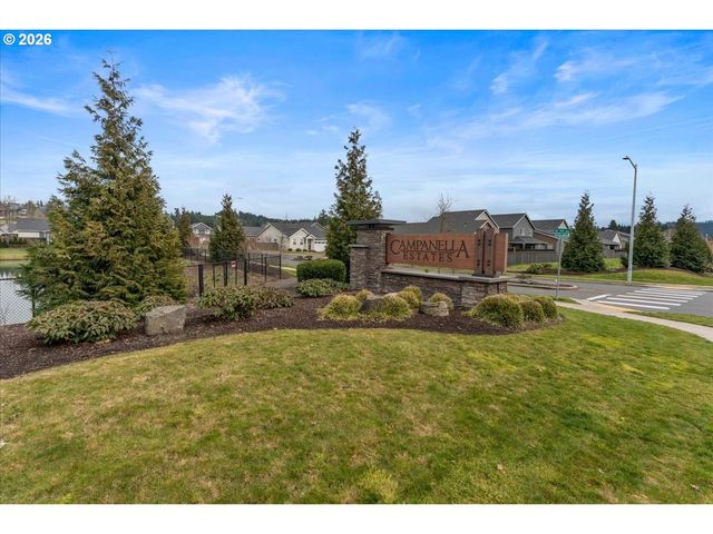 1320 N Broadway St, Estacada, OR 97023