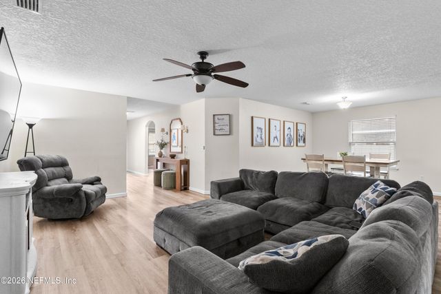6110 SANDS POINTE Drive, Macclenny, FL 32063