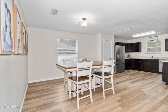 6110 SANDS POINTE Drive, Macclenny, FL 32063