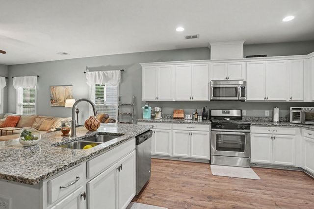 477 Foxbank Plantation Boulevard, Moncks Corner, SC 29461