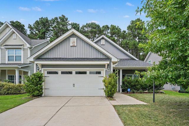 477 Foxbank Plantation Boulevard, Moncks Corner, SC 29461