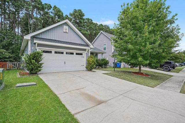 477 Foxbank Plantation Boulevard, Moncks Corner, SC 29461