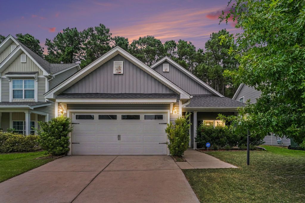 477 Foxbank Plantation Boulevard, Moncks Corner, SC 29461
