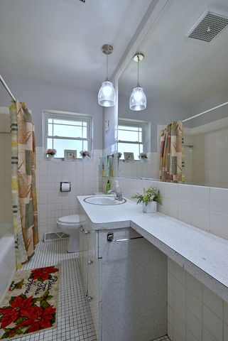 341 Iroquois Road, Hillside, IL 60162