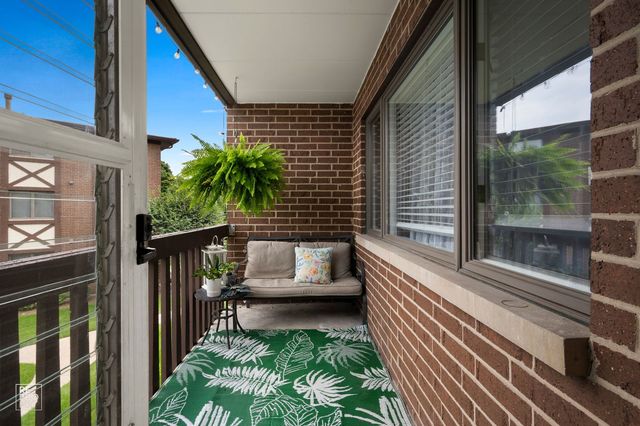 10572 S Palos Place D, Palos Hills, IL 60465