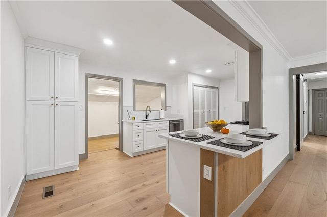 2010 Glenroy SE Drive, Smyrna, GA 30080