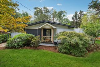 2010 Glenroy SE Drive, Smyrna, GA 30080