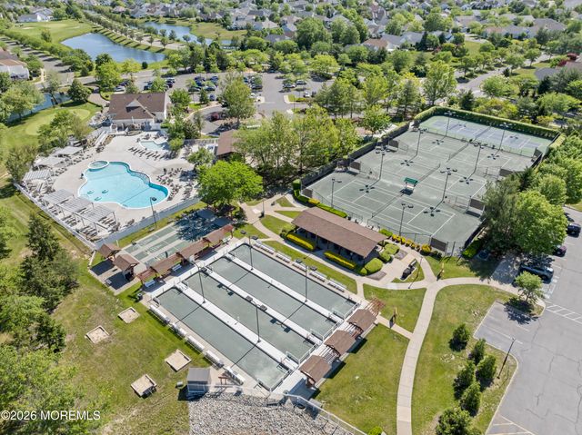 28 Florence Drive, Manchester, NJ 08759