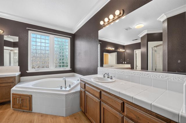2148 S Purdue Avenue, Fresno, CA 93727