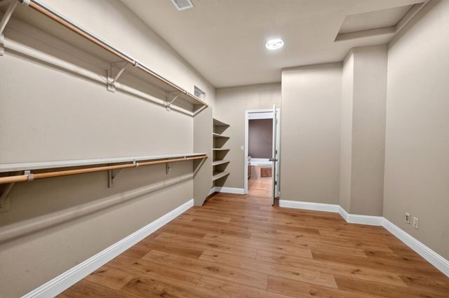 2148 S Purdue Avenue, Fresno, CA 93727