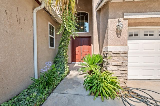2148 S Purdue Avenue, Fresno, CA 93727