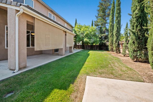 2148 S Purdue Avenue, Fresno, CA 93727