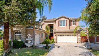 2148 S Purdue Avenue, Fresno, CA 93727