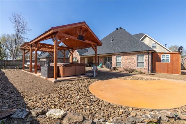 503 Fullerton Street, Bentonville, AR 72712