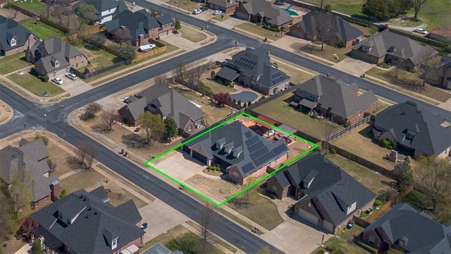 503 Fullerton Street, Bentonville, AR 72712