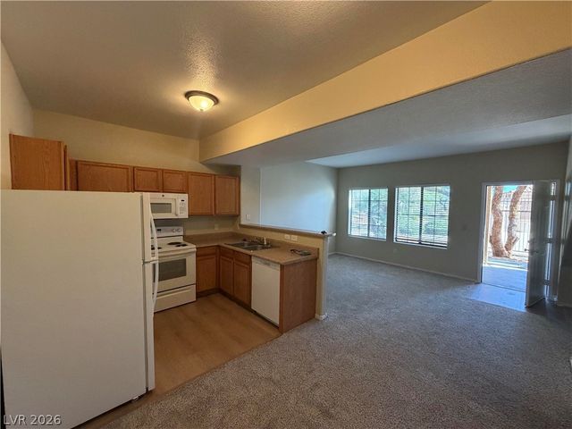 2060 Rancho Lake Drive 107, Las Vegas, NV 89108