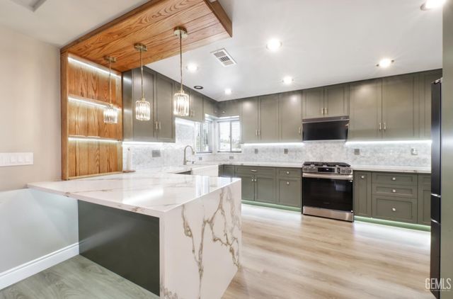 4705 Morro Drive, Bakersfield, CA 93307