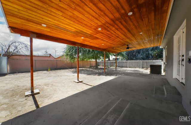4705 Morro Drive, Bakersfield, CA 93307