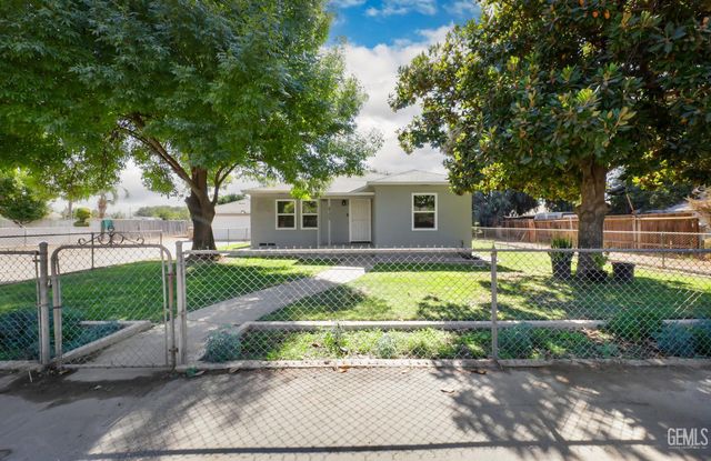 4705 Morro Drive, Bakersfield, CA 93307