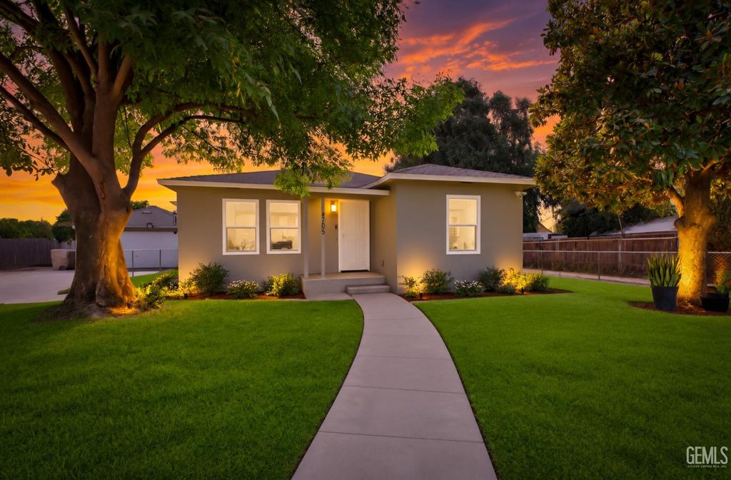 4705 Morro Drive, Bakersfield, CA 93307