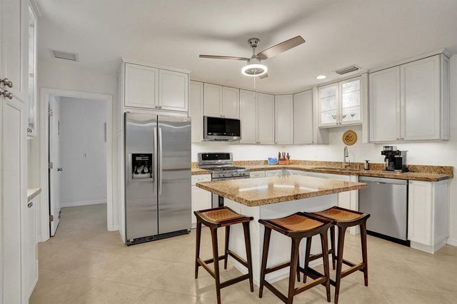 240 SE 3rd Court, Pompano Beach, FL 33060