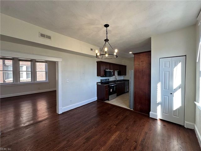200 W 31st St Apt 304, Norfolk, VA 23504