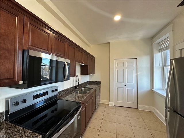 200 W 31st St Apt 304, Norfolk, VA 23504
