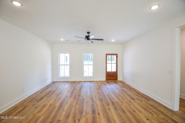 27 Sykes Road, Starkville, MS 39759