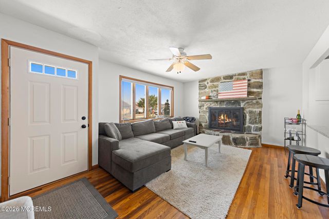 34 Lake Singleton Court, Little Egg Harbor, NJ 08087