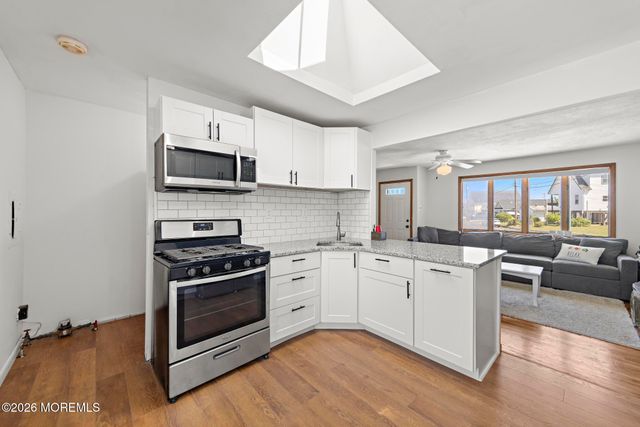 34 Lake Singleton Court, Little Egg Harbor, NJ 08087