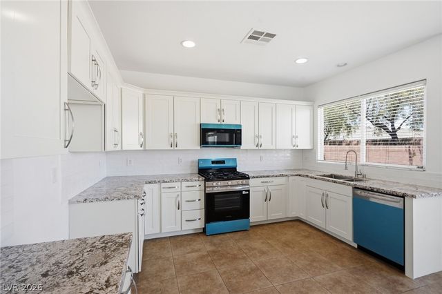 9840 Chief Sky Street, Las Vegas, NV 89178