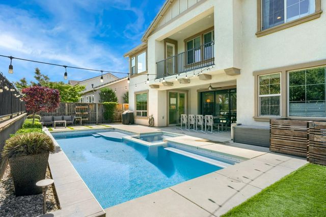 938 Old Ranch House Rd, Rocklin, CA 95765