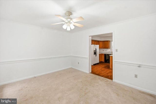 140 COACHMAN RUN RD, Martinsburg, WV 25404