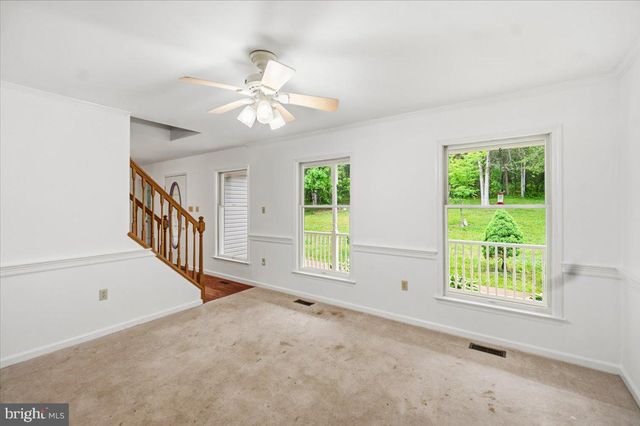 140 COACHMAN RUN RD, Martinsburg, WV 25404