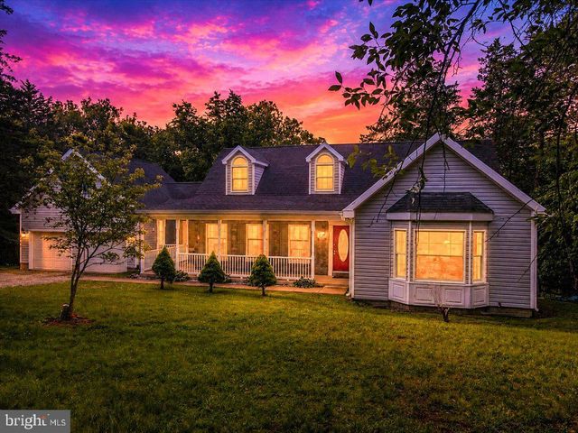 140 COACHMAN RUN RD, Martinsburg, WV 25404