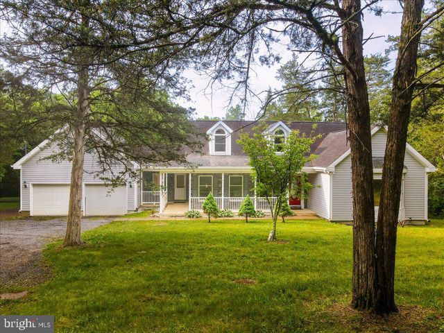 140 COACHMAN RUN RD, Martinsburg, WV 25404