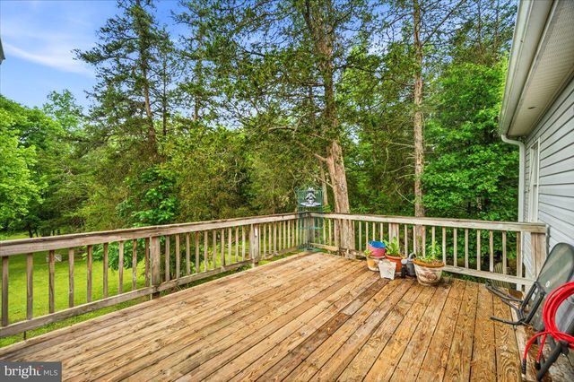 140 COACHMAN RUN RD, Martinsburg, WV 25404