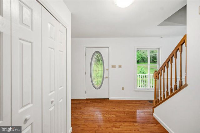 140 COACHMAN RUN RD, Martinsburg, WV 25404