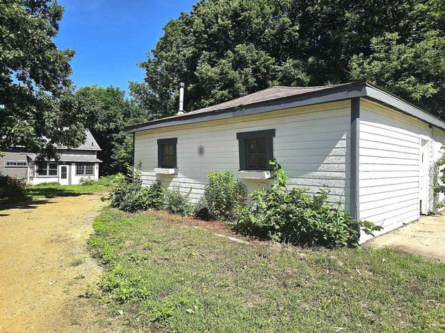2467 S Riverside Drive, Beloit, WI 53511