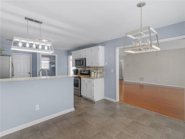 420 Colvin Drive, Locust Grove, GA 30248