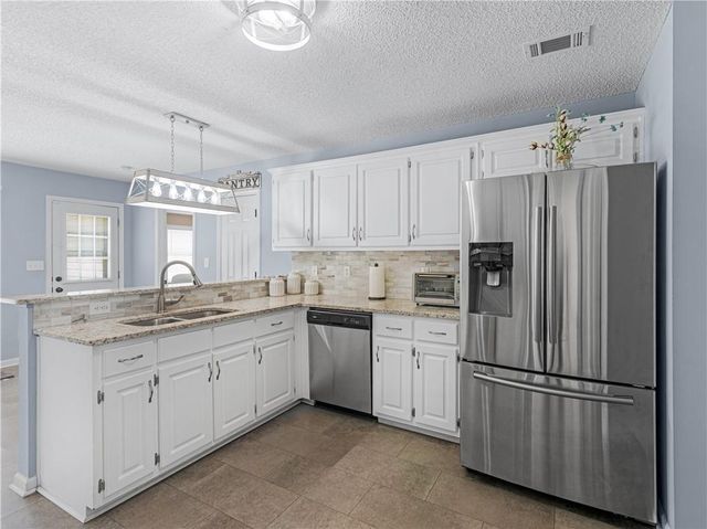 420 Colvin Drive, Locust Grove, GA 30248