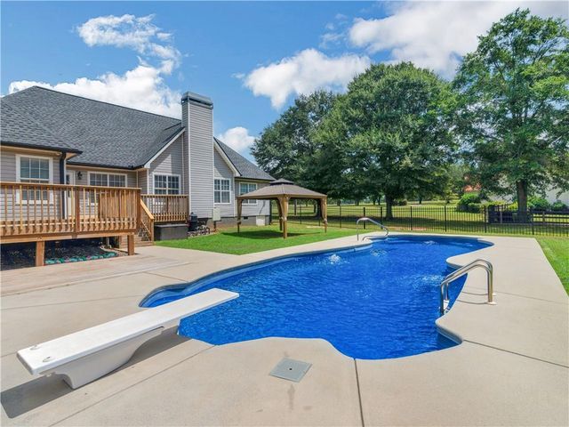 420 Colvin Drive, Locust Grove, GA 30248