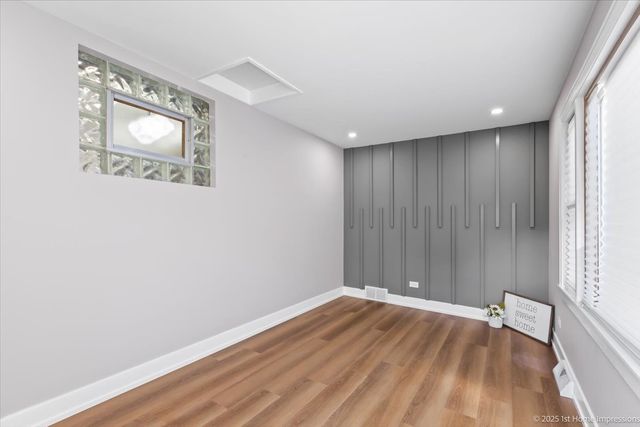 9733 S Springfield Avenue, Evergreen Park, IL 60805