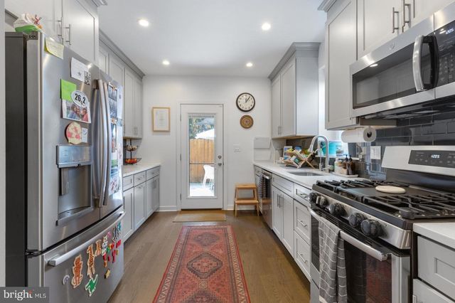 2136 PEMBERTON ST, Philadelphia, PA 19146
