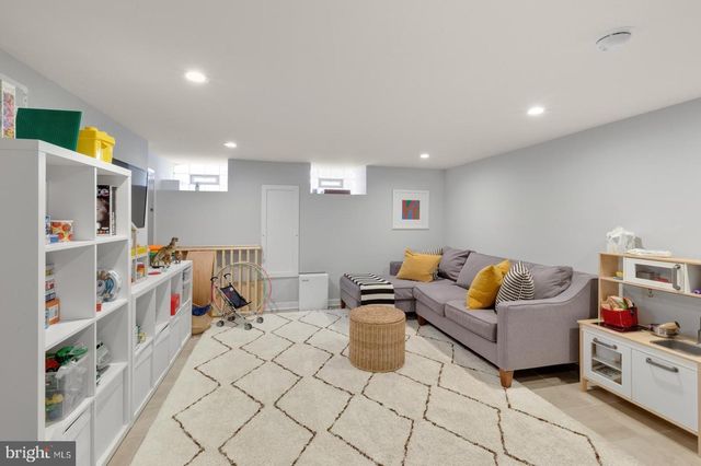 2136 PEMBERTON ST, Philadelphia, PA 19146