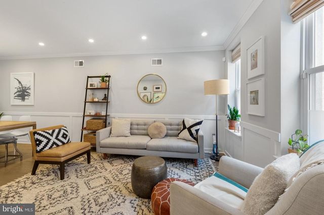 2136 PEMBERTON ST, Philadelphia, PA 19146