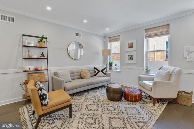 2136 PEMBERTON ST, Philadelphia, PA 19146