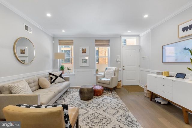 2136 PEMBERTON ST, Philadelphia, PA 19146