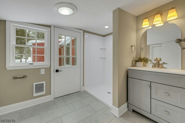 583 W Shore Trl, Sparta Twp., NJ 07871