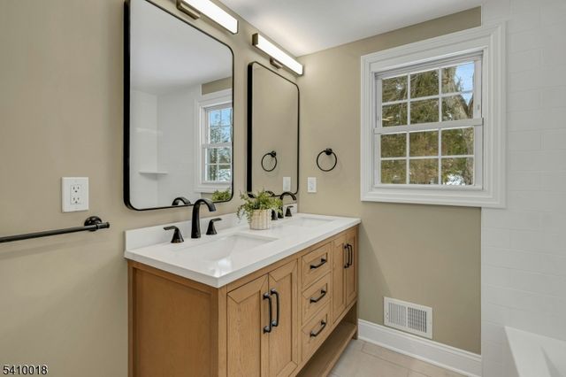 583 W Shore Trl, Sparta Twp., NJ 07871